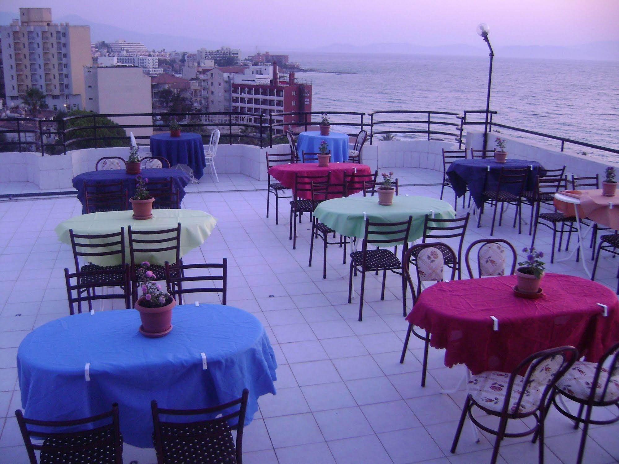 Ozgun Apart Hotel Kusadasi Exterior photo